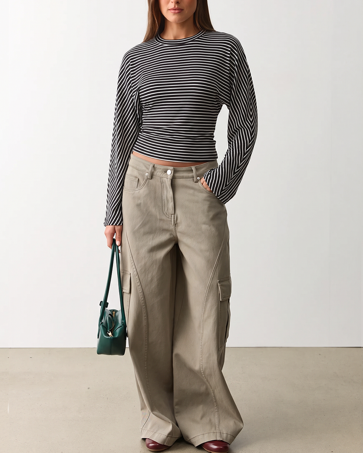 QINSEN Women's Crew Neck Long Sleeve Top Cinched Waist Stretch T Shirts